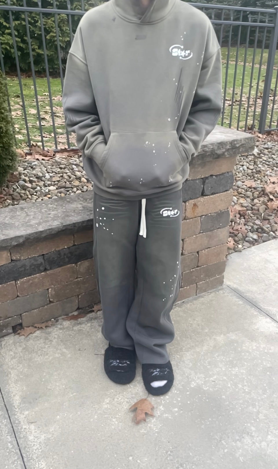 𝗔𝘀𝗵𝗳𝗮𝗹𝗹 𝗴𝗿𝗲𝘆 𝗵𝗼𝗼𝗱𝗶𝗲